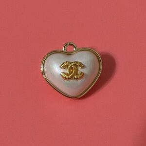 CHANEL Gold Heart Pendant